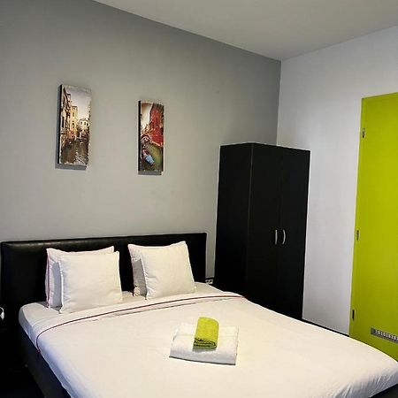 Himalayan Hostel Zagreb Luaran gambar