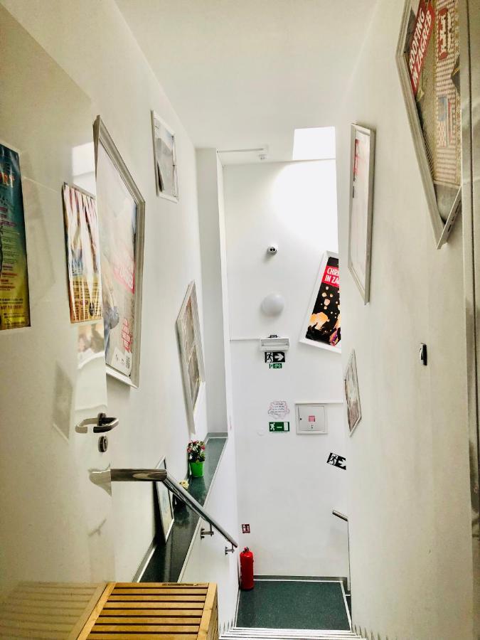 Himalayan Hostel Zagreb Luaran gambar