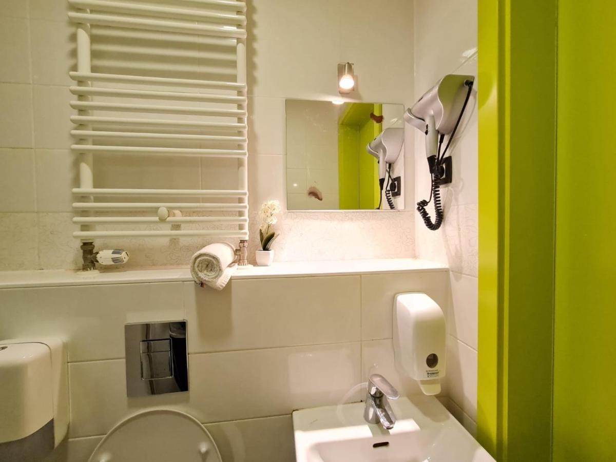Himalayan Hostel Zagreb Luaran gambar