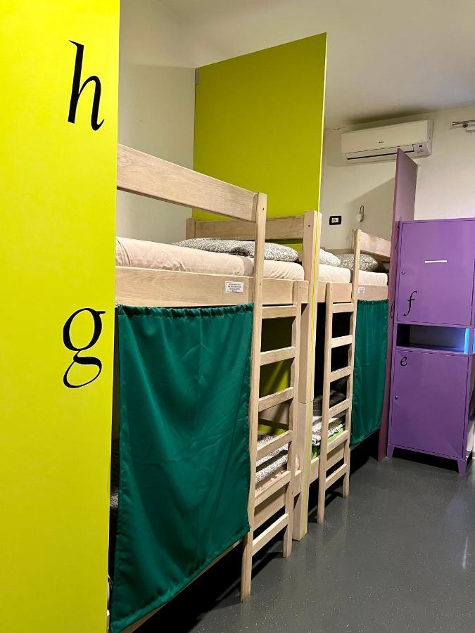 Himalayan Hostel Zagreb Luaran gambar