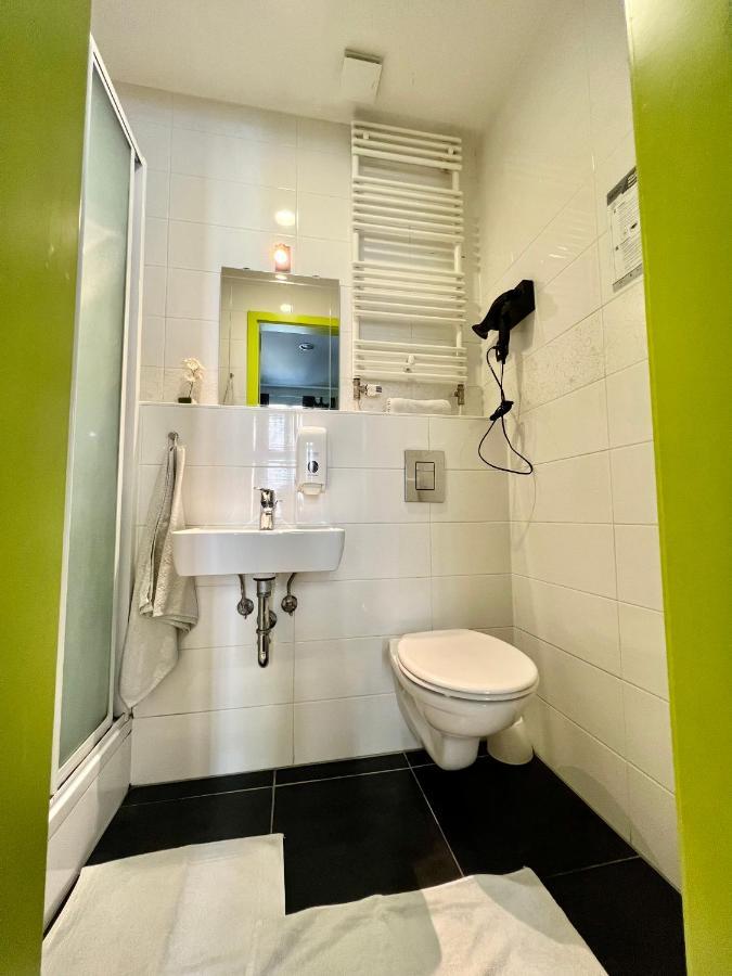 Himalayan Hostel Zagreb Luaran gambar