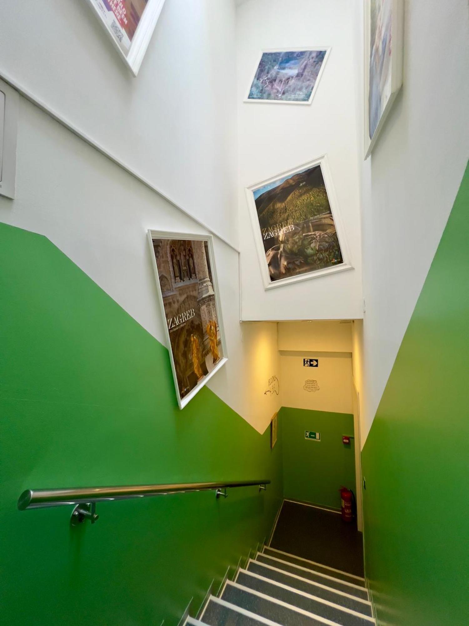 Himalayan Hostel Zagreb Luaran gambar